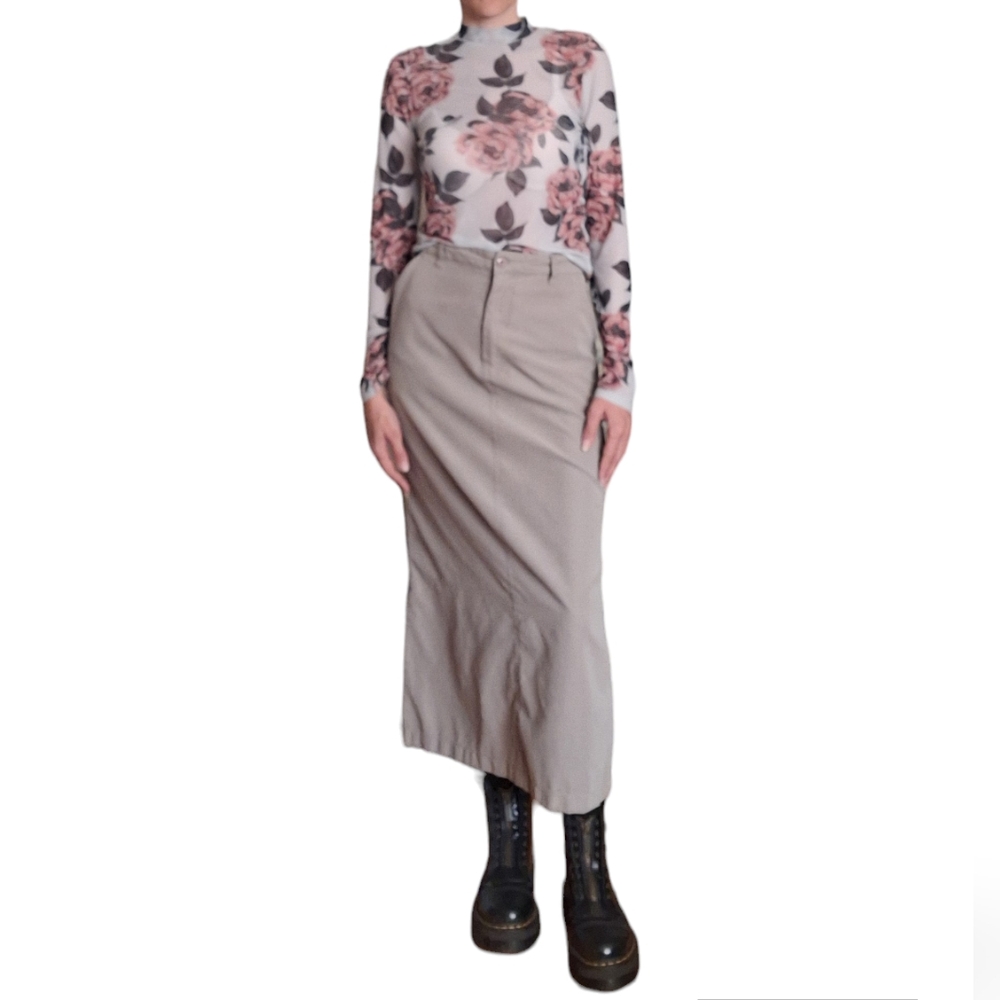 Y2 Blu kaki beige midi skirt. Size waist 28, lengh 35.